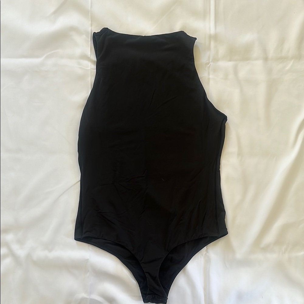 Skims Fits Everybody High Neck Bodysuit in ONYX - Picture 4 of 6